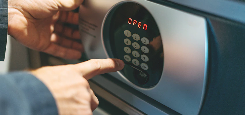Cash Safe Openers in San Fernando, California